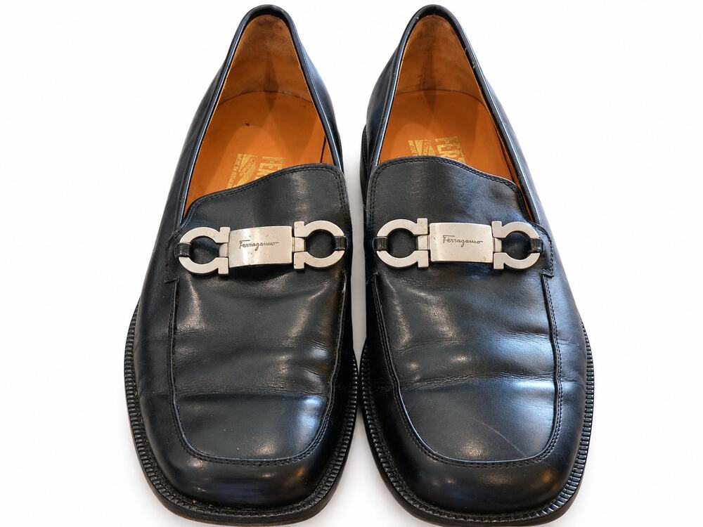 Salvatore Ferragamo Gancini Loafers Men’s 7.5D Black Leather Italy
